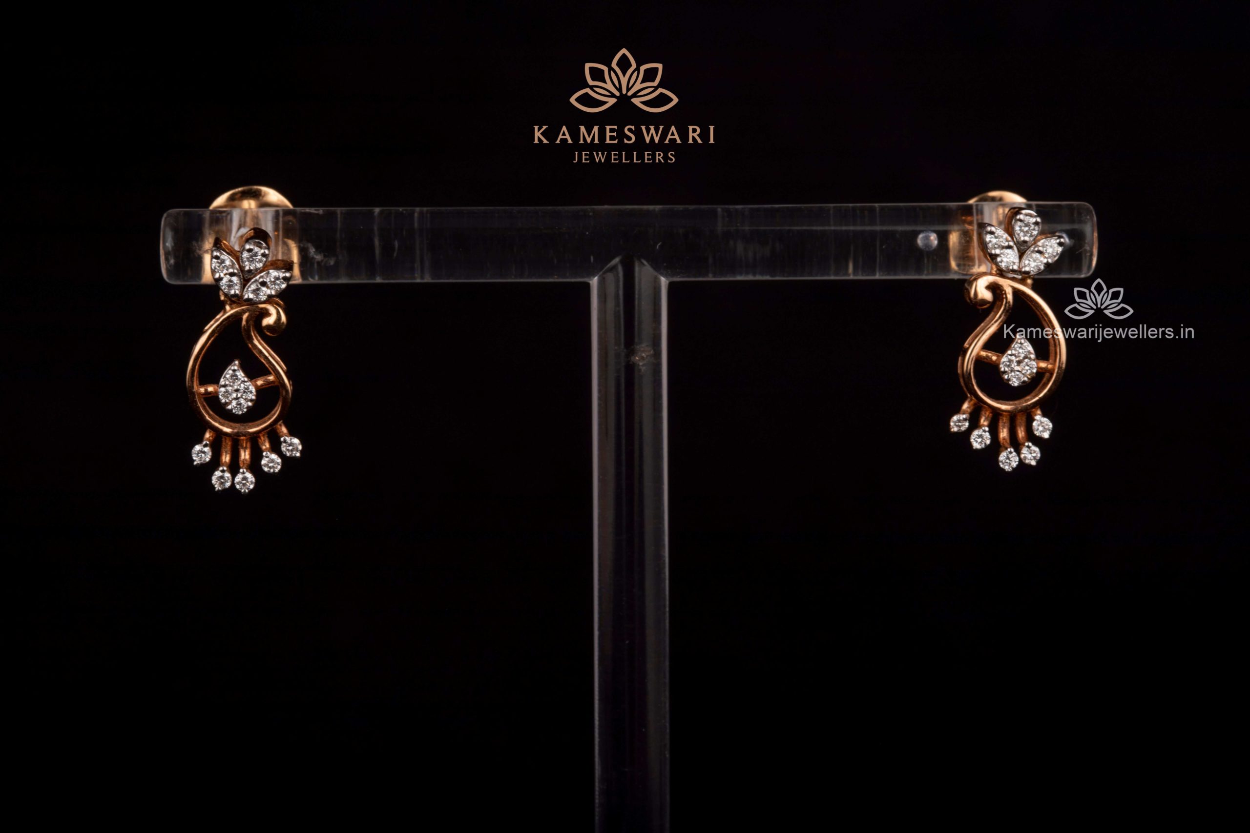 D EARRINGS D EARRINGS