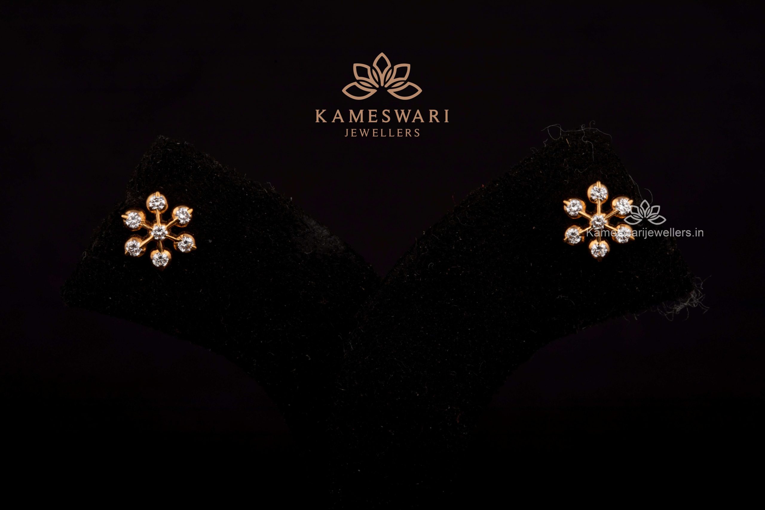 D EARRINGS D EARRINGS