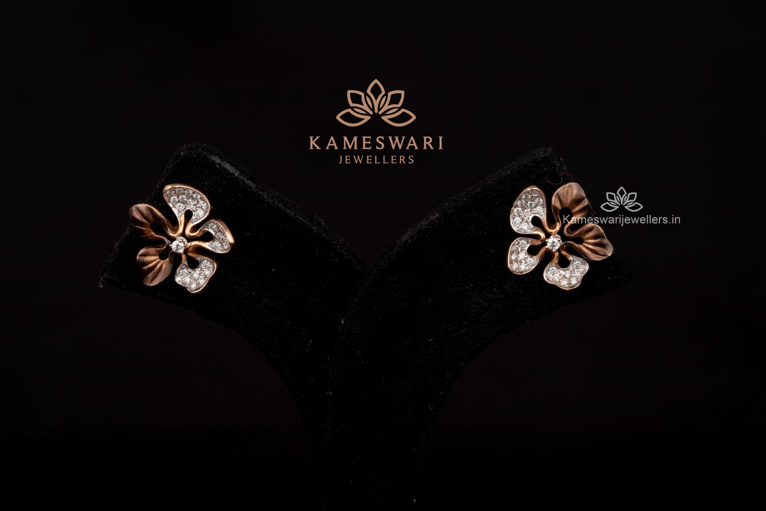 D EARRINGS D EARRINGS