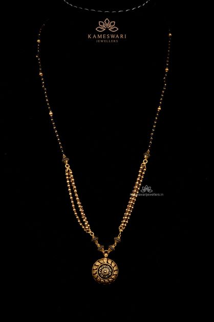 BLACK BEEDS BLACK BEEDS