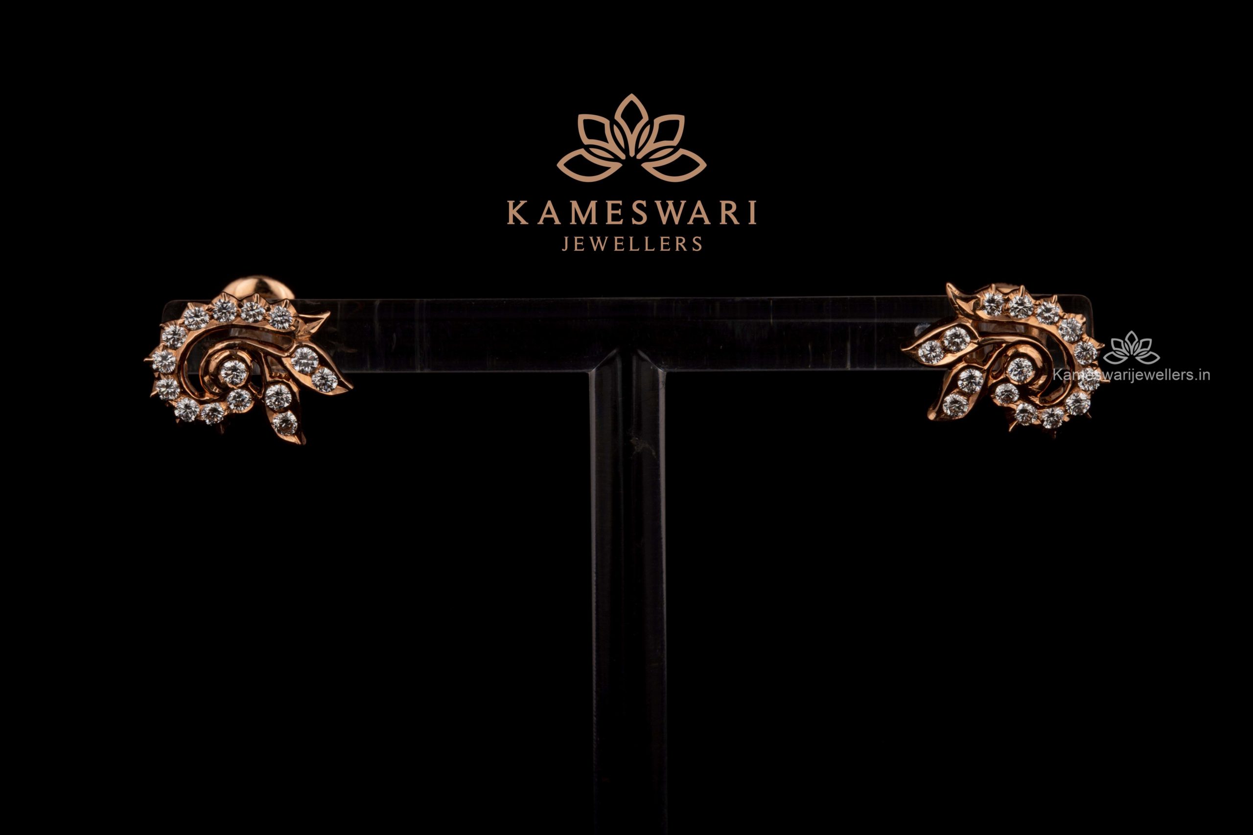 D EARRINGS D EARRINGS