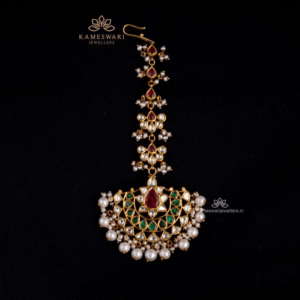 Majestic Pachi Maang Tikka