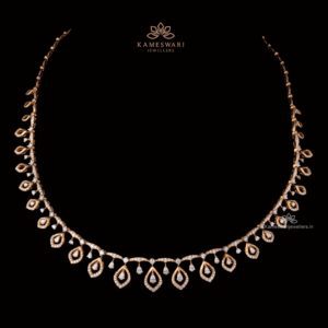 D NECKLACE