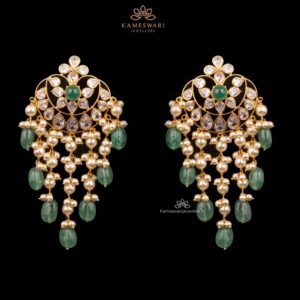 EARRING