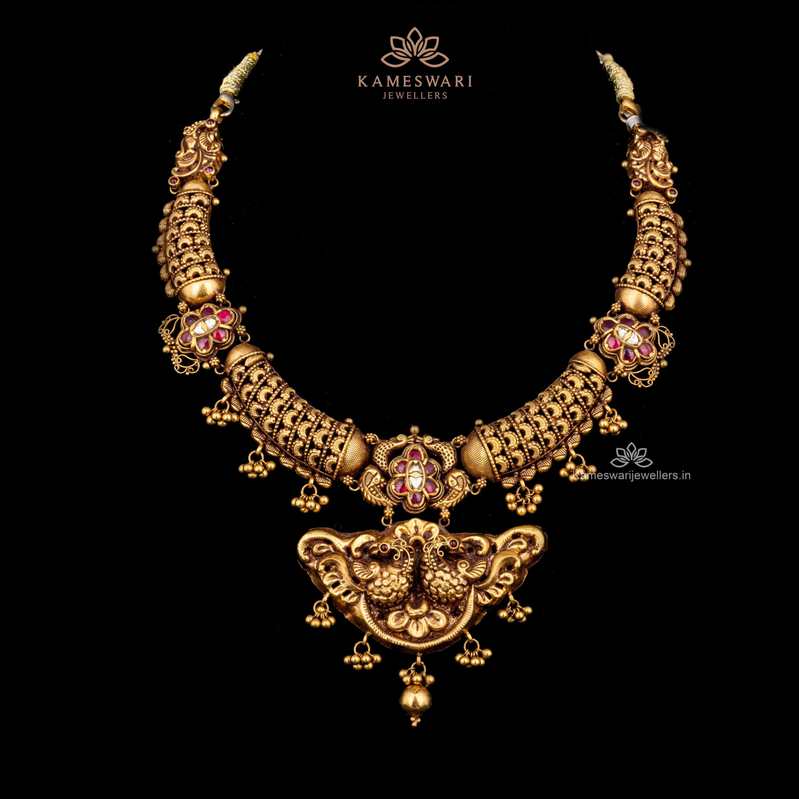 NECKLACE NECKLACE
