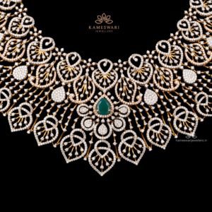 D NECKLACE