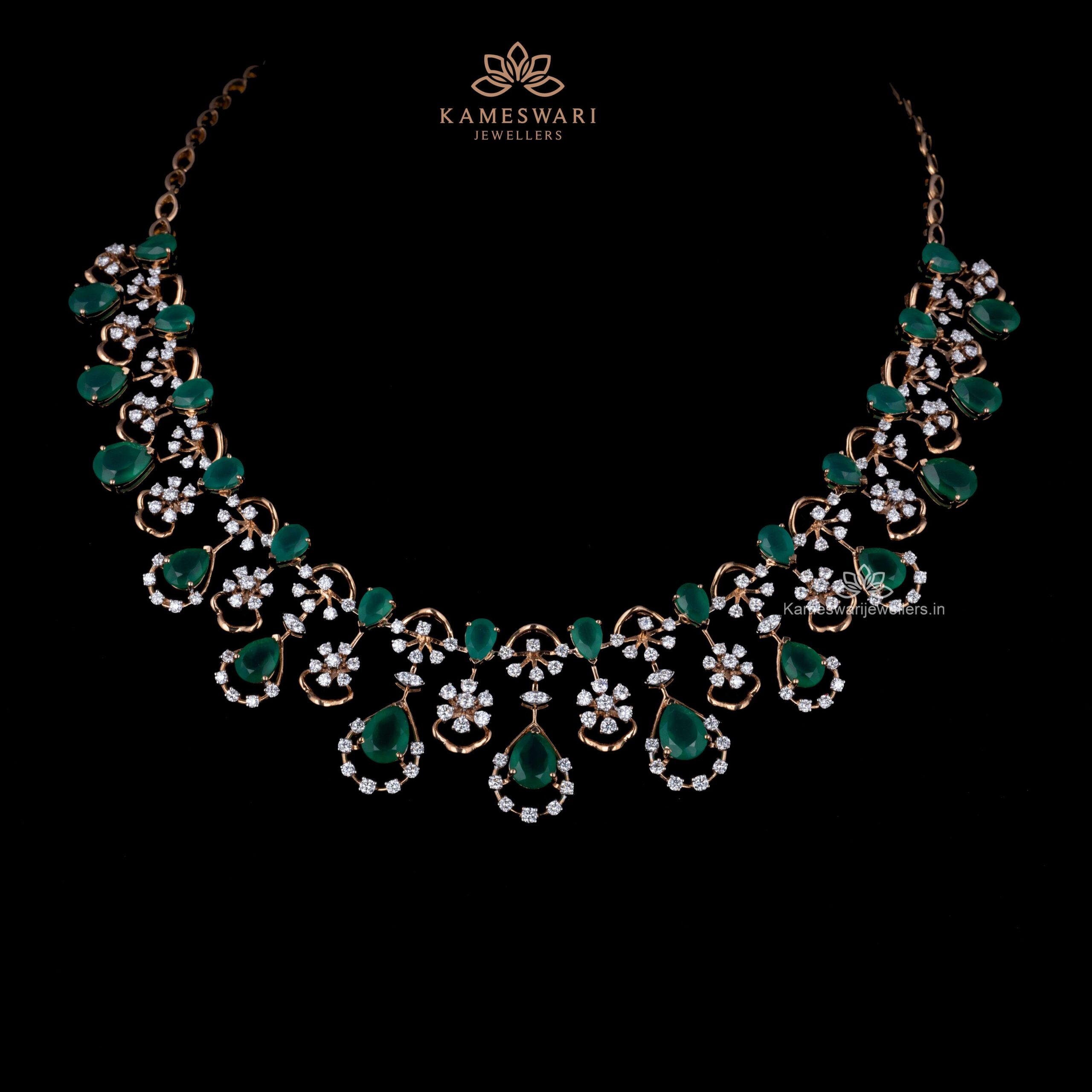 D NECKLACE D NECKLACE