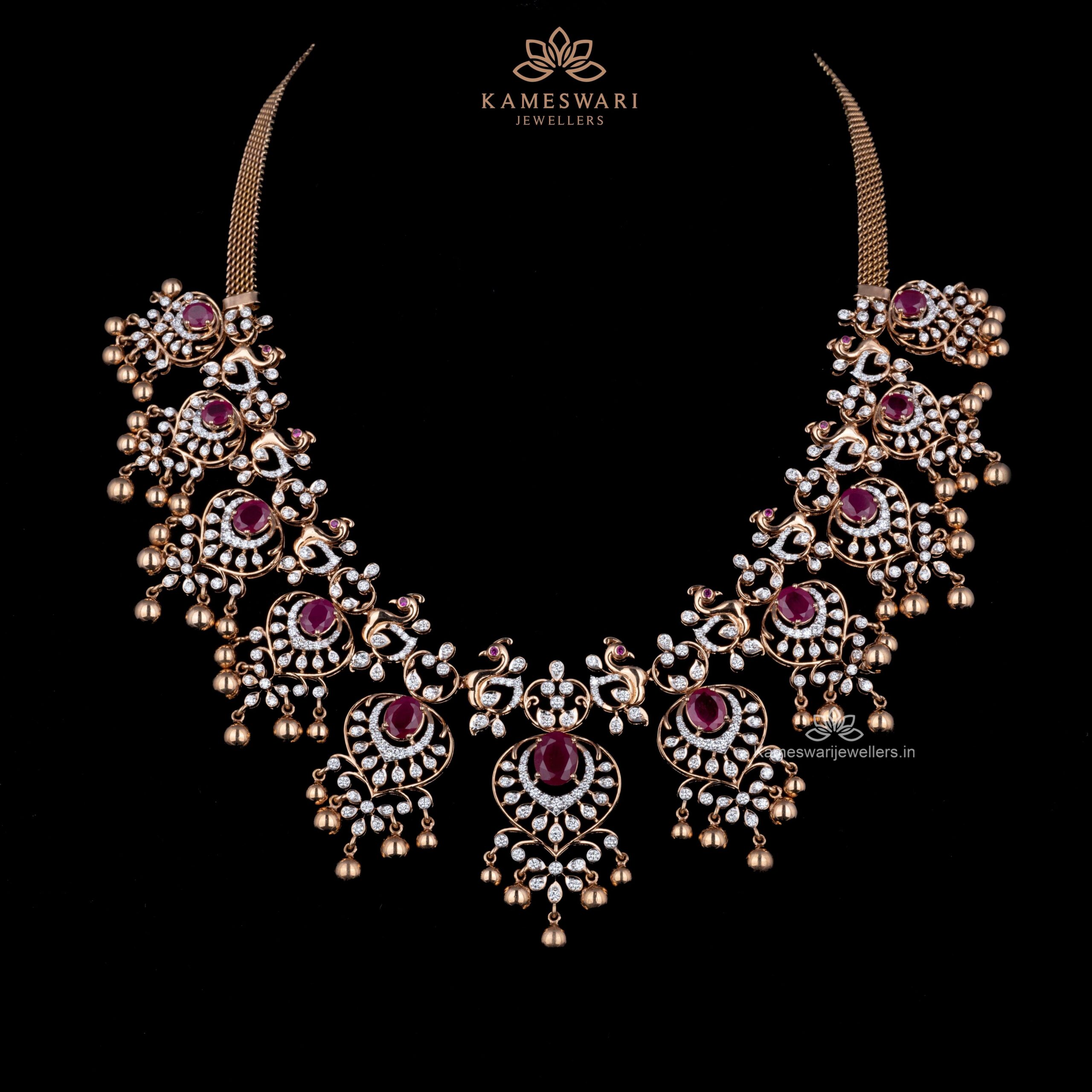 D NECKLACE D NECKLACE