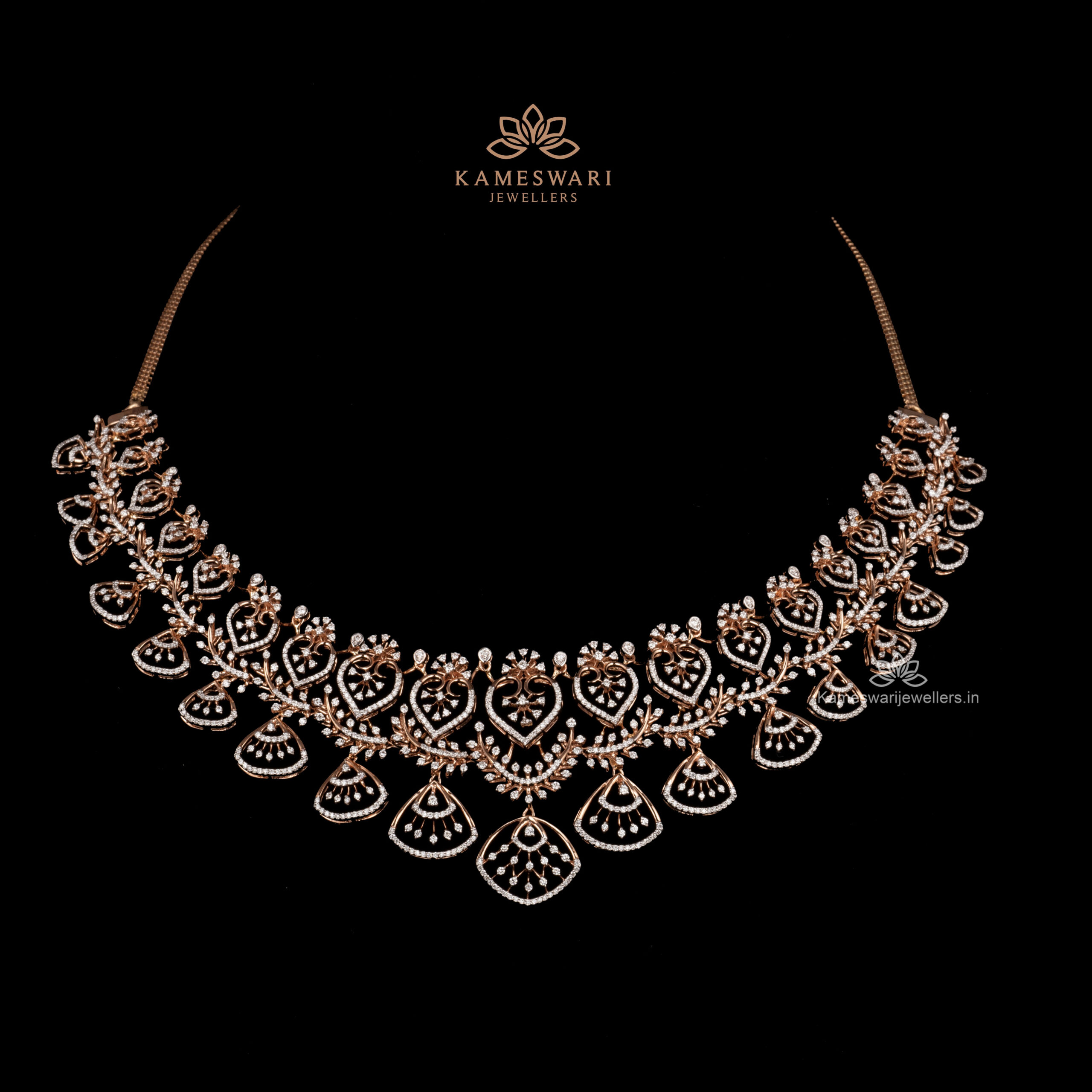 D NECKLACE D NECKLACE