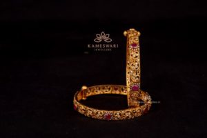 Antique Bangle with Ruby Stone