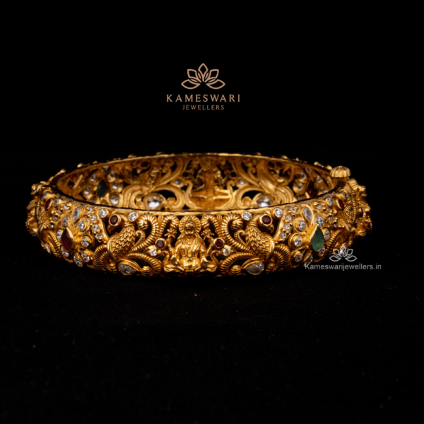 Pachi Bangle with Lakshmi Motifs and Peacock