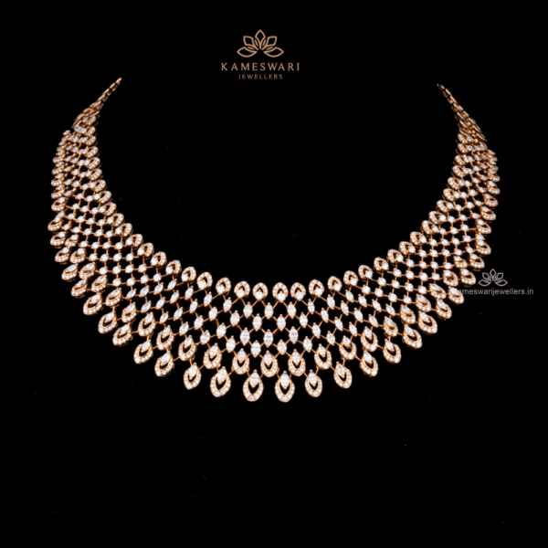 Fashionable Diamond Necklace